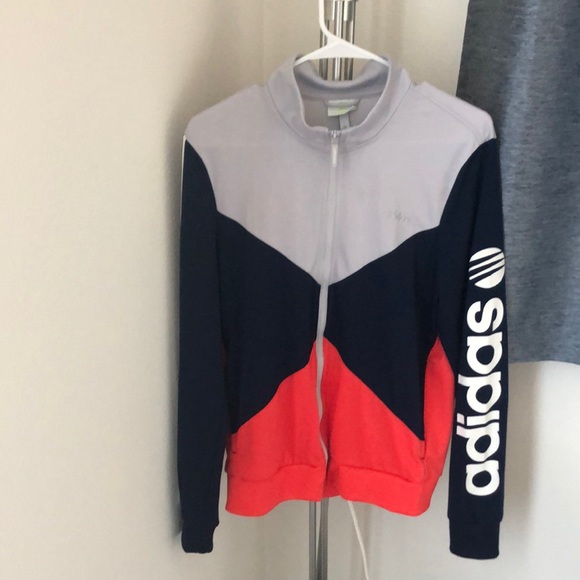 Nice 3-stripes jacket from Adidas Neo - Picture 1 of 15
